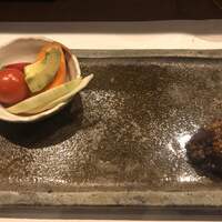 炭火焼鳥 いこか - 新鮮なお野菜ともろみ味噌
                    焼いた焼き鳥をここに置きます