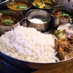 香辛料理普及促進委員会 フジボン - 