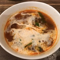 キャトルラパン　神戸三宮 - ビーフブイヨンと海老のスープ