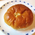 ベーカリーハラダ - あんぱん