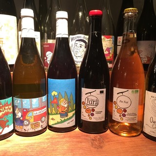 自然派ワイン(ナチュールワイン)と全国各地の豊富な日本酒！