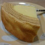 Dessert de COLOCO - 堅めに焼かれたバウムクーヘンとの相性は抜群