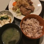 Teko na - 生姜焼定食