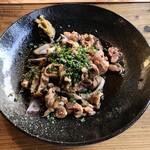 炭焼地鶏 山蔵 - 地鶏のタタキ 970円