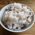 炭焼地鶏 山蔵 - 九穀米(小) 160円