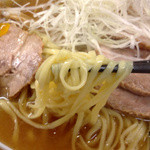 あづま家 - 春の限定　鰹香る醤油　ちゃーしゅーめん　アップ