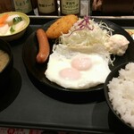 Matsunoya - 朝定食メニュー　ソーセージエッグ定食400円