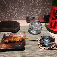 焼鳥 鳥美庵 新宿本店 - かわ　水郷赤鶏/陸奥男山　超辛純米