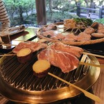 うかい鳥山 - 炭火焼ー鶏串、手羽中、焼野菜、薄揚げ