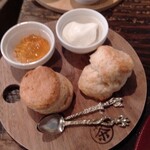 一芯二葉 - スコーン¥550