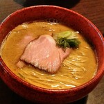 酒粕ラーメン　地元木之本冨田酒造「七本槍」の酒粕使用