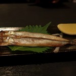 DEN - ししゃもの自家製燻製