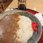 西宮名塩サービスエリア(下り線) フードコート - カレー。見た目のよくある大衆好み的なイメージより辛いらしい。