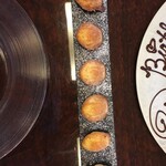 レストラン オネット - Cafe
      焼き立てマドレーヌ♬