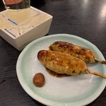 仲宿酒蔵 - つくね。自家製辛みそが合う。