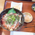 船宿割烹 汐風 - ブリ漬け丼1210円　