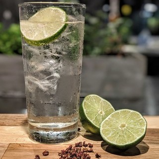 フィオーレ ピザ ダイニング & バー_2