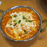 KK Indian Restaurant - 自家製チーズ見えないですがゴロゴロ出てきます♪