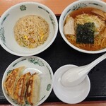 日高屋 - ラ・餃・チャセット