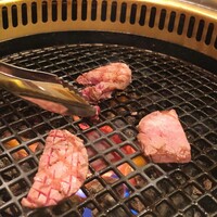 鉄板焼･焼肉 なにわ (リーガロイヤルホテル大阪) - 厚切り塩タン焼き焼き