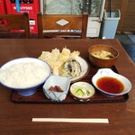 うさみ - イワシ天ぷら定食(680円)