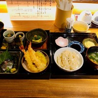 和み酒 仁 - １０月の仁弁当　１６００円　