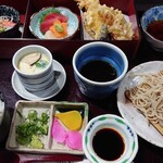 流鏑馬 - 刺身天ぷら盛り合わせ定食