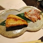 かもすや酒店 - 寒サバの灰干しと鶏の西京焼