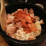 岡むら - 『 石焼チャーハン 』  「 角煮 」「 キムチ 」トッピング