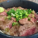 カレーショップ エチゴヤ - プレミアムサーロインステーキ丼 ¥1,830