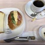 AOI Bakery - 