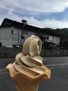 マルキン醤油記念館 売店 - しょうゆソフトクリーム