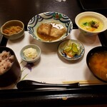 旬彩山留 - セッタカレイ煮定食 1,296円