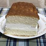 小松パン店 - クリームたっぷり牛乳パン！！