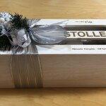 フランス菓子16区 - 木箱の包装が素敵です。