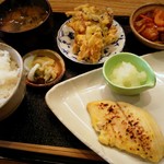 Gohan Okuda - 750円の定食