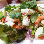 ソンポーン - ヤム・タレー