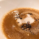 レ セゾン - #食べログ的に撮るとこうなる。ザラリとした見た目を裏切り、舌触りは別珍のよう。栗の風味、玉ねぎの甘みと旨味で素直に舌が悦び、思わず一合点けて貰いたくなったのはヒミツだ！