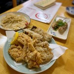 Mampei - 万平揚げ、手羽先揚げ、鳥の唐揚げ