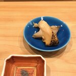 鮨 十兵衛 - 大粒のツブ。今年はどこでいただいても美味しいけれど、やはり別格でした。