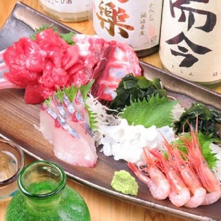 We have everything from sashimi to hotpots to a la carte dishes! Requests are also welcome☆