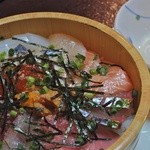 旬香　魚佐太 - 海鮮ちらし丼