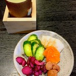春日和 - 漬け物盛り合わせ