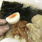 ニセコ亭 - なんと盲点、初の塩ラーメンは出汁が効いていて、さっぱり塩加減がたまらない絶品でした！