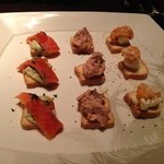 バー カヴァロ - ３種のカナッペ
