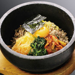 수제 나물의 돌 구이 비빔밥 (스프 포함)