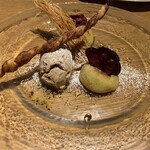 シュヴァル・ドゥ・ヒョータン - スイートポテトとアールグレイアイス