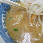 くるまやラーメン - スープ