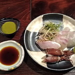 賛否両論 - 2012年3月　鯛、ノドクロ、ホタルイカの刺身　練り昆布醤油添え