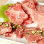 Mizu Be Yakiniku Mito Mito - 焼肉盛り合わせ